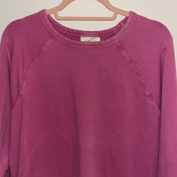 Universal Thread Pink distressed look crew neck sweatshirt - Picture 2 of 5
